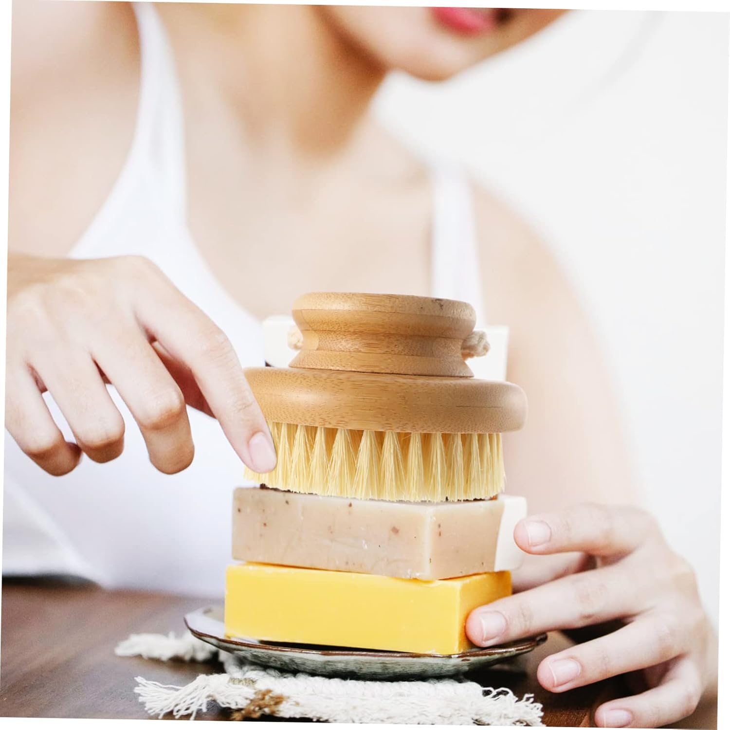 Custom Logo Round Natural Body Brush with Mane Cactus Bristle for Dry Brushing to Exfoliate Remove Dead Skin Back Scrubber - 图片 7