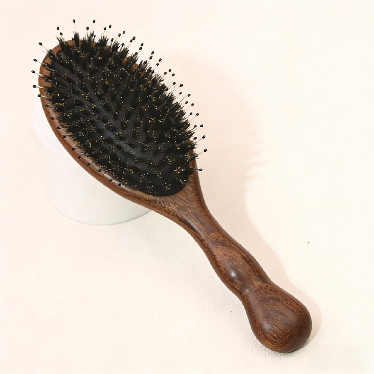 Custom Logo Oval Hair Brush Natural Walnut Wood Boar Bristle for Women Men Kids to Enhance Shine - 图片 4